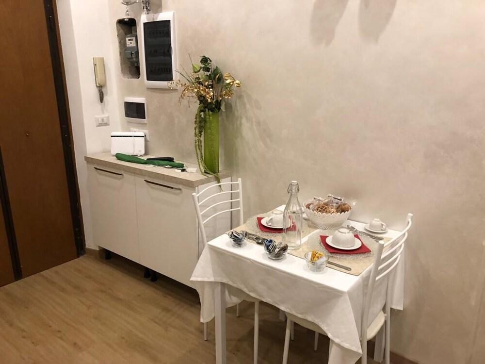 B&B Dea Tiburtina Rome Buitenkant foto